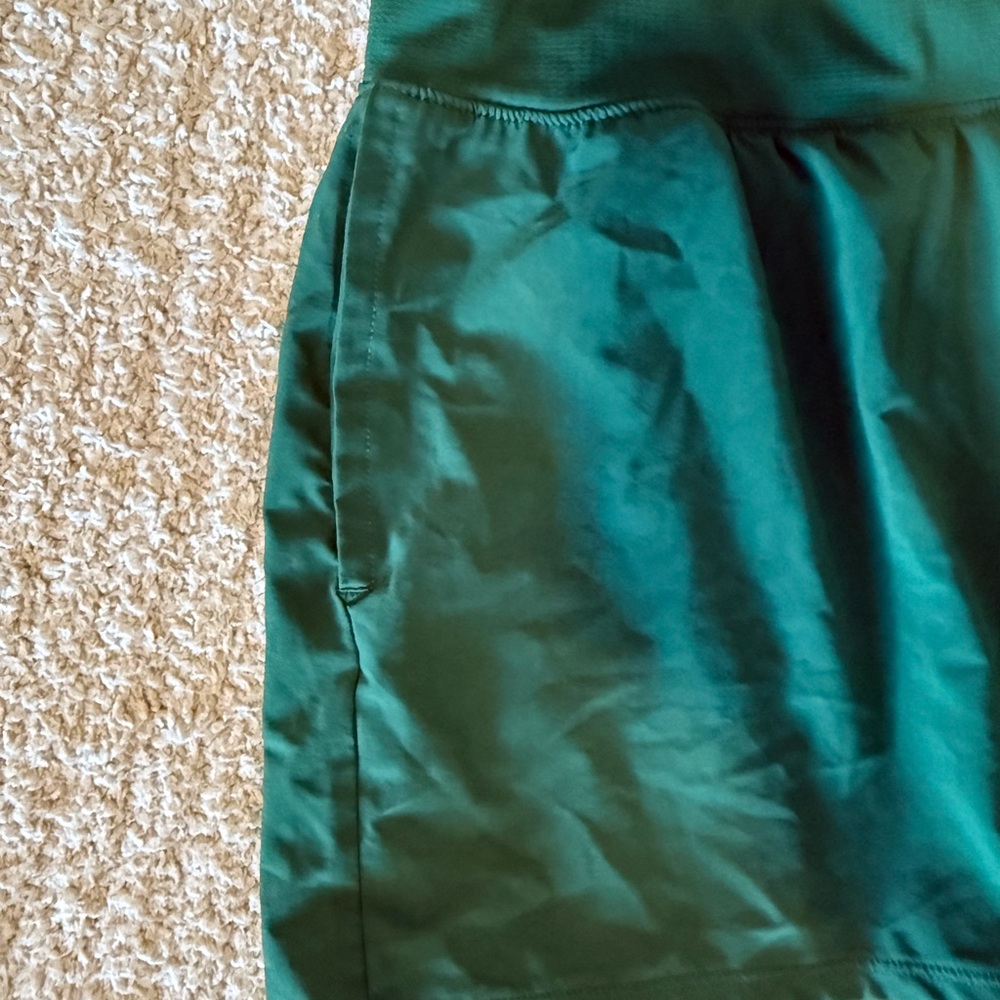 Nike Women's Dark Green Athletic Shorts - Picture 4 of 4